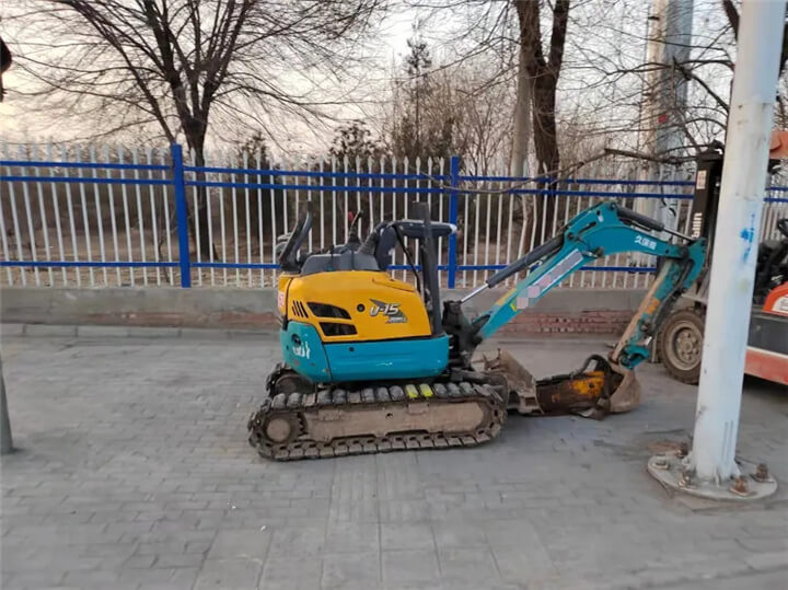 吳江江陵街道800㎡路面破碎作業