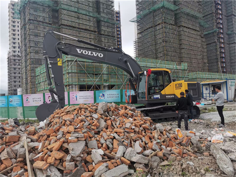 出租沃爾沃200中型挖機